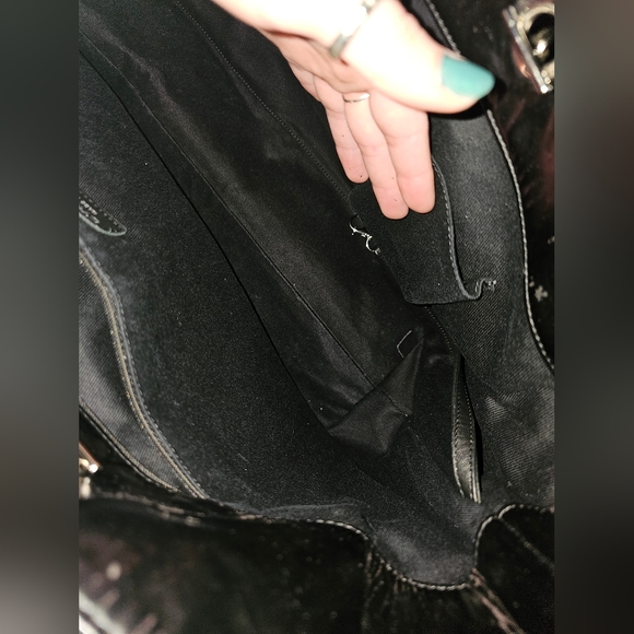 Chanel Large Tote - Picture 13 of 16